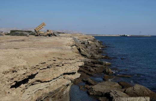 
                    Хегсет заявил о глобализации морской блокады в Иране

        