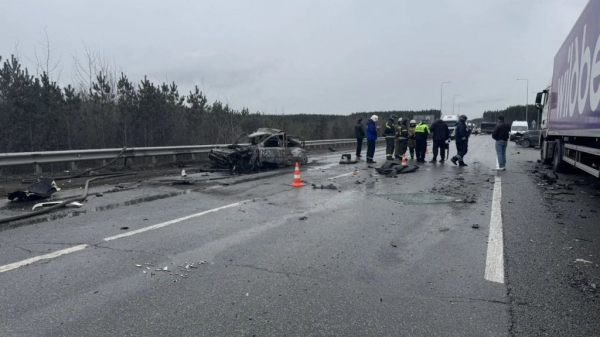 Четверо подростков погибли в массовом ДТП на ЕКАДе (ФОТО)