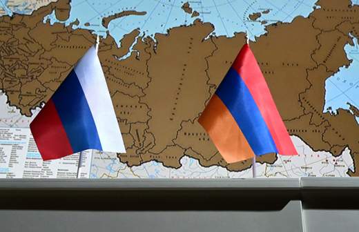 
                    Песков высказался о предполагаемом референдуме в Армении по вступлению в ЕС

        