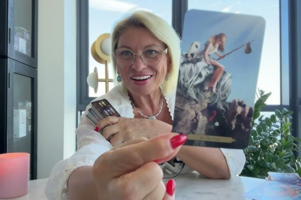 Анжела Перл назвала знак зодиака, который сбросит груз с плеч в октябре Анжела Перл назвала знак зодиака, который сбросит груз с плеч в октябре