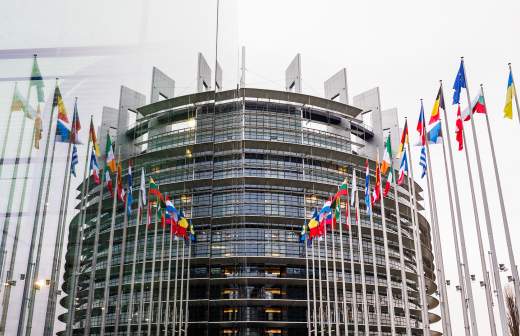 
                    FT узнала об изучении в ЕС механизмов для использования активов РФ

        