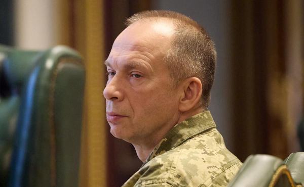 
                    &laquo;УП&raquo; узнала, что Сырский расформировал бывшую группировку &laquo;Хортица&raquo;
                