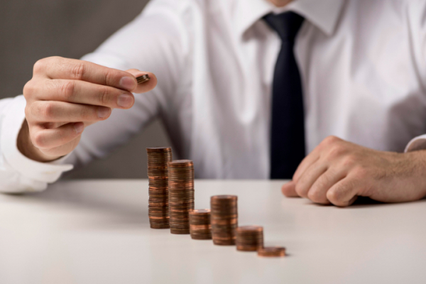 Количество выданных кредитов наличными в марте увеличилось на 27%