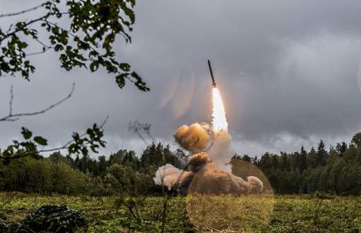 
                    Силы ПВО за ночь сбили 50 беспилотников на подлете к Москве

        