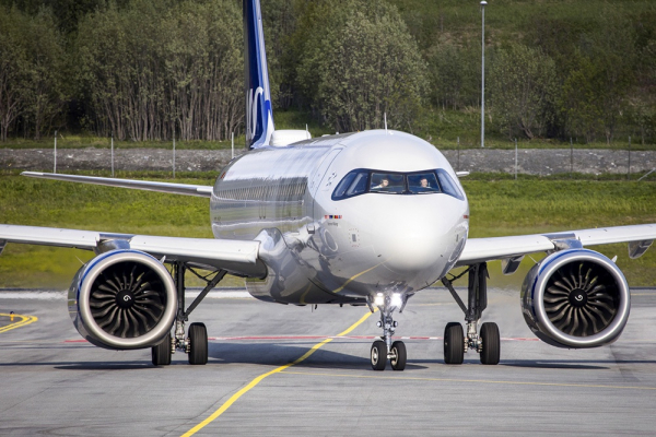 Airbus начал масштабную кампанию по устранению неполадки на 6 тысячах самолетах A320. Что думают эксперты