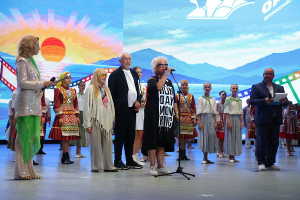 Р&ldquo;Р&deg;СЂРјР&deg;С&euro;, РЁСѓРєС&euro;РёРЅР&deg;, Р&lsquo;РѕРЅРґР&deg;СЂС&Dagger;СѓРє: РјРёСЃС&sbquo;РёРєР&deg;, СЂРѕРјР&deg;РЅС&sbquo;РёРєР&deg; Рё РЅР&deg;РіСЂР&deg;РґС&lsaquo; В&laquo;РђР&raquo;С&lsaquo;С&hellip; РїР&deg;СЂСѓСЃРѕРІВ&raquo;