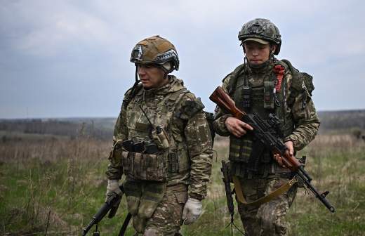 
                    Лантратова заявила о договоренностях о проведении регулярных гуманитарных миссий

        