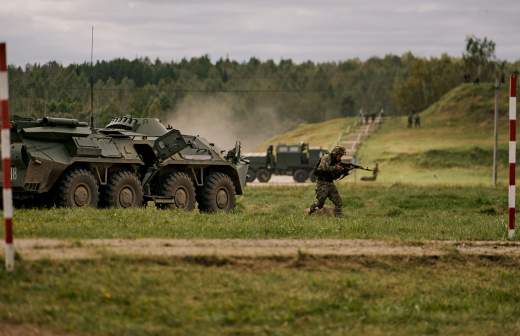 
                    Средства ПВО сбили 69 украинских БПЛА над регионами РФ за ночь

        