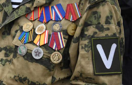 
                    Правительство расширило перечень военных с правом на компенсации в размере пенсии

        