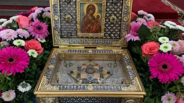 Православные отмечают праздник Введения во храм Пресвятой Богородицы