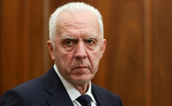 
                    Гуцан рассказал о борьбе с иллюзиями отдельных граждан со связями
                