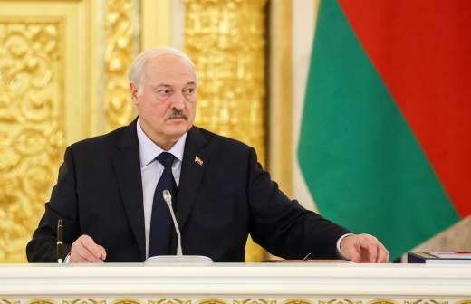 
                    Эмиссар Трампа назвал мнение Лукашенко ценным и обещал передать его в Вашингтон

        