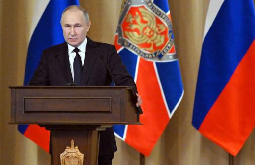 
                    Путин обсудил с главой ФСИН меры по гуманизации уголовной политики

        