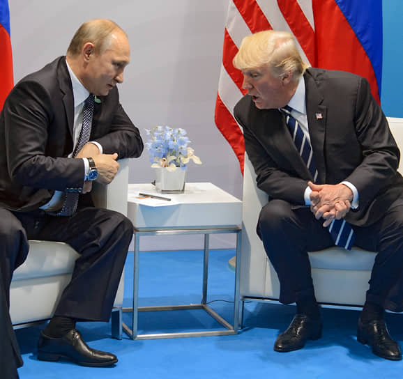 
                Индекс Мосбиржи превысил 2700 пунктов после анонса саммита в Будапеште
            