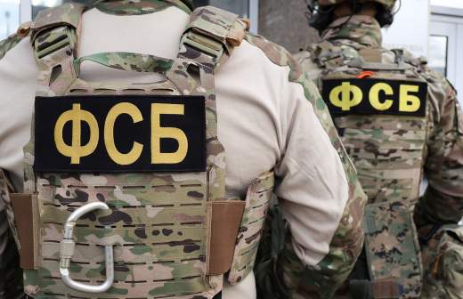 
                    Жителя Омска задержали по подозрению в передаче Украине данных для атак на НПЗ

        