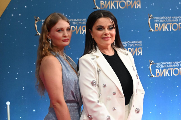 Королева бросила вызов своей невестке и проиграла &mdash; удар по самолюбию