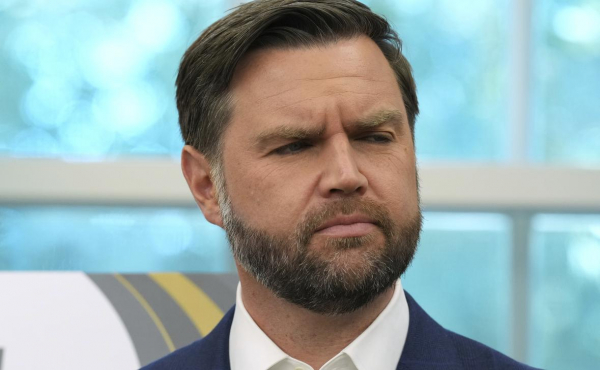 
                    Вэнс сравнил Украину с &laquo;денежной ямой&raquo; при Байдене
                