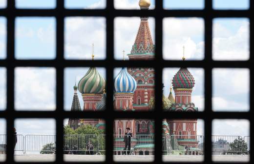 
                    В ФРГ указали на невозможность использовать российские пожарные вертолеты в ЕС

        