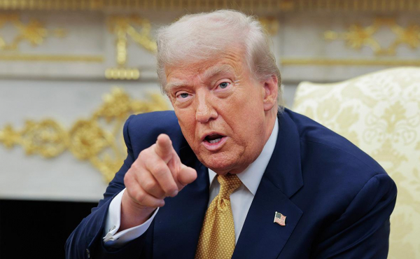 
                    Трамп заявил, что США хотят помочь Китаю
                