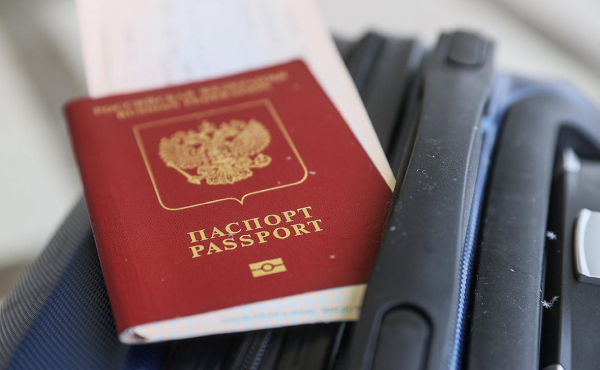 
                    Италия объяснила ограничения в шенгенских визах для россиян
                