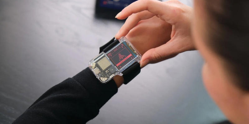 &laquo;Артемида‑II&raquo; на руке: вышли настраиваемые часы NASA Artemis Watch 2.0 с прозрачным корпусом