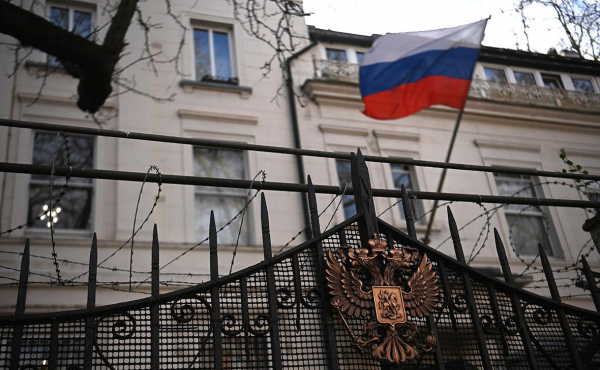 
                    Британия объявила о выделении $2,7 млрд на оружие Украине
                