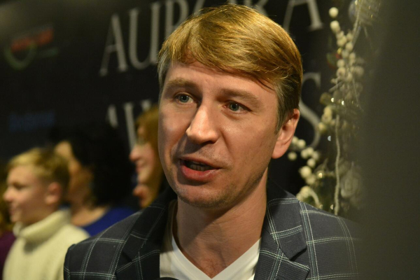 «Скоро ждем пополнения»: Ягудин намекнул на беременность Евгении Медведевой «Скоро ждем пополнения»: Ягудин намекнул на беременность Евгении Медведевой