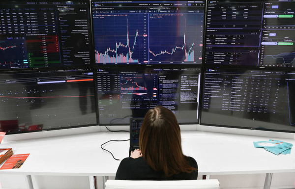 
                Банк России охладил эмитентов
            