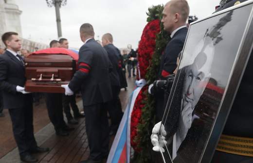 Путин постановил провести мероприятия по случаю 90-летия Лужкова в 2026 году
Путин постановил провести мероприятия по случаю 90-летия Лужкова в 2026 году