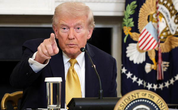 NYT увидел в санкциях Трампа новый уровень экономической войны США
NYT увидел в санкциях Трампа новый уровень экономической войны США