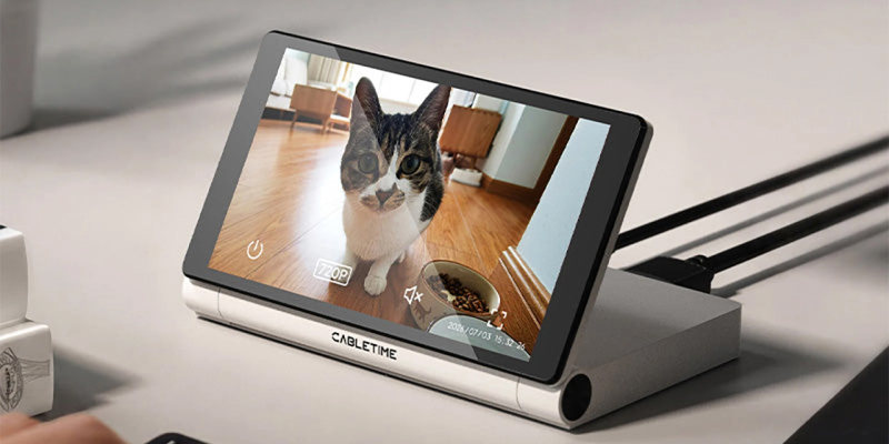 Cabletime представила ScreenDock &mdash; USB-хаб с&nbsp;8 портами и&nbsp;полноценным 5,5‑дюймовым экраном