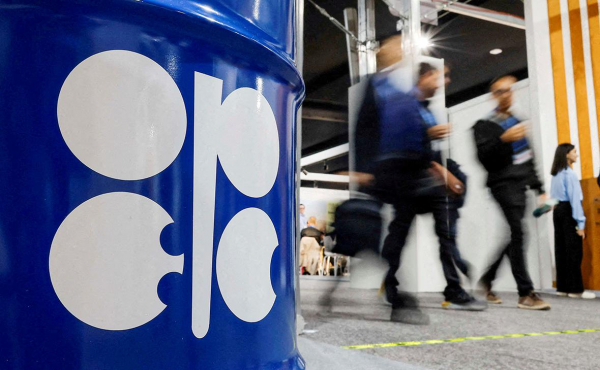 Россия представила ОПЕК новый график компенсации сверхдобычи нефти
Россия представила ОПЕК новый график компенсации сверхдобычи нефти
