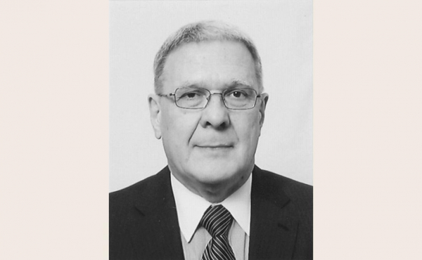 
                    Умер российский дипломат Сергей Яковлев
                
