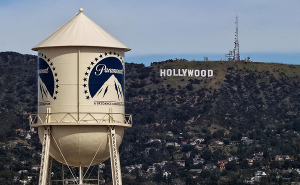 
                    Reuters узнал о согласии Warner Bros. на сделку с Paramount
                