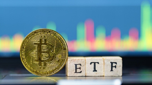 Еженедельный отток средств из биткоин-ETF сменился притоком: с 426 млн долларов на 6 млн долларов