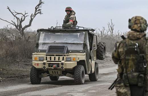 
                    ВС России отразили восемь попыток деблокирования ВСУ в районе Красноармейска

        