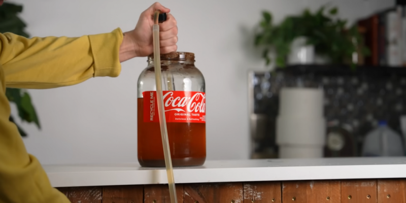 Домашние пивовары превратили Coca-Cola в вино с кисло-карамельным вкусом