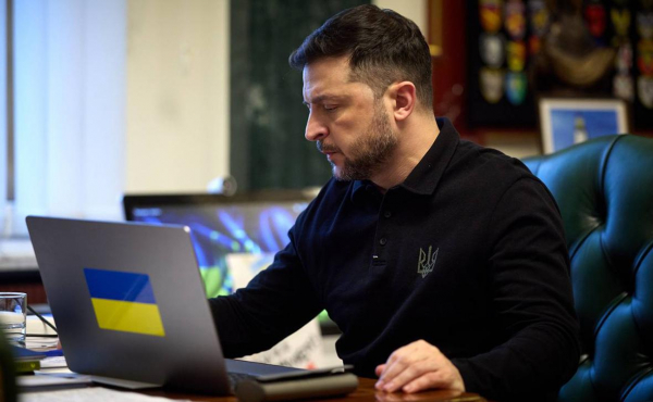 
                    Зеленский дал тайные директивы делегации Украины на мирных переговорах
                