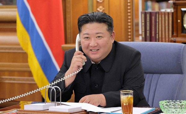 Yonhap узнало, что Ким Чен Ын покинул КНДР на специальном поезде
Yonhap узнало, что Ким Чен Ын покинул КНДР на специальном поезде