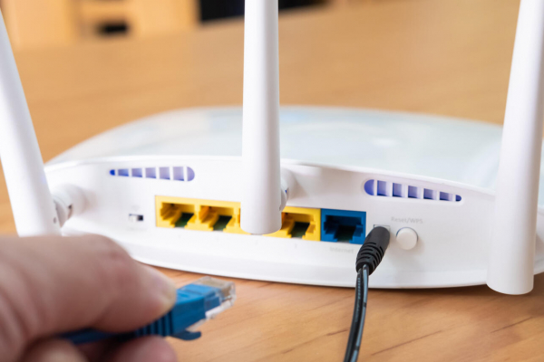 Как обращаться с Wi-Fi роутером, чтобы он работал дольше — следите за нелегалами и копируйте данные Как обращаться с Wi-Fi роутером, чтобы он работал дольше — следите за нелегалами и копируйте данные
