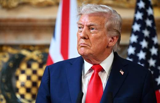 
                    Трамп сообщил о планах пригласить короля Чарльза III в США

        