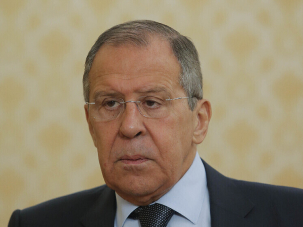 Лавров призвал Макрона звонить Путину "без шоу"