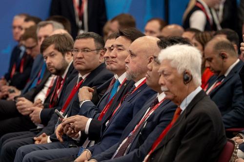 Сечин рассказал, что позволило Китаю превратиться в мировую энергетическую державу