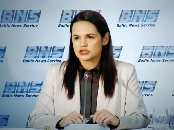 Тихановская покидает Вильнюс после снижения уровня охраны